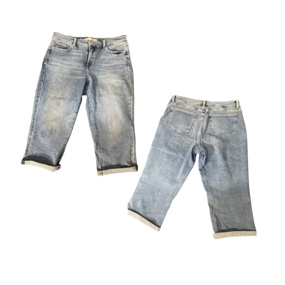 Size 12 Women's Denver Hayes Mid Rise Straight Leg Curvy Fit Crop Jeans👖💙 - Picture 2 of 4